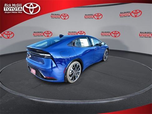 New 2026 Toyota Prius Plug-In Hybrid image 8