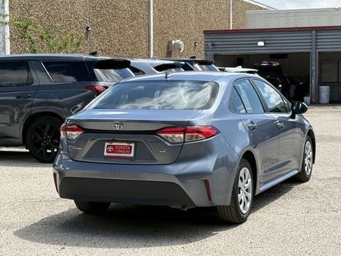 Used 2024 Toyota Corolla LE FWD image 4