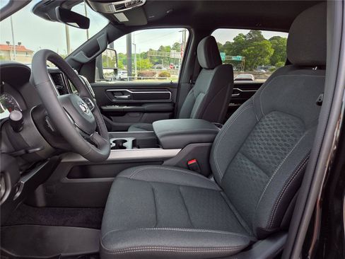 New 2026 RAM 1500 Big Horn AWD/4WD image 17