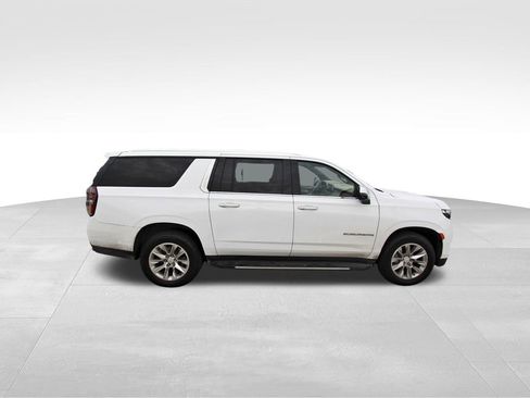 Used 2021 Chevrolet Suburban Premier w/ Premium Package image 5