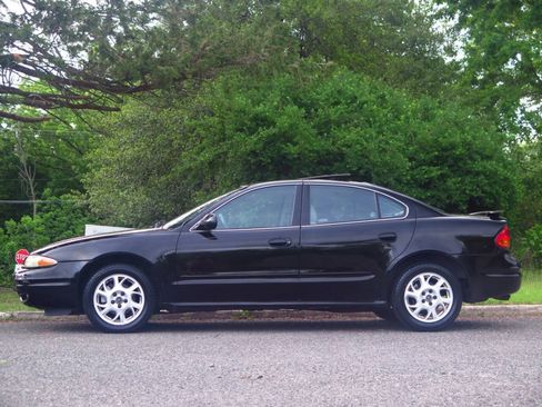 Used 2000 Oldsmobile Alero GLS FWD image 2