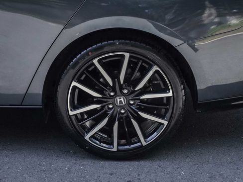 Used 2023 Honda Accord Touring image 16