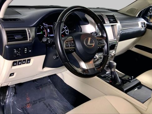 Used 2021 Lexus GX 460 Premium w/ Premium Package AWD/4WD image 18