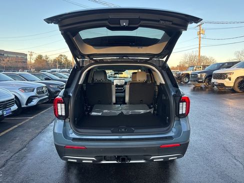 New 2026 Ford Explorer Active w/ Active Comfort Package image 8