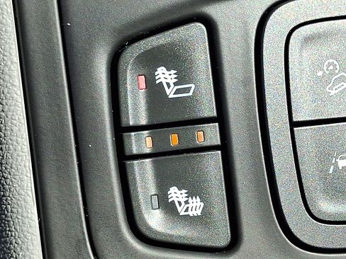 Used 2023 GMC Terrain SLE w/ Driver Convenience Package AWD/4WD image 24
