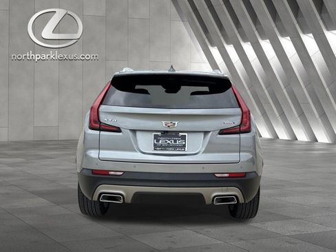 Used 2023 Cadillac XT4 Premium Luxury w/ Enhanced Visibility Package image 8