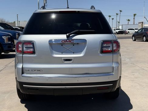 Used 2015 GMC Acadia SLE FWD image 16