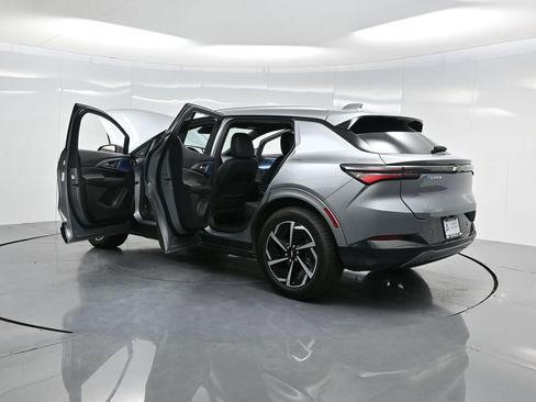 Used 2025 Chevrolet Equinox EV LT w/ Convenience Package image 50