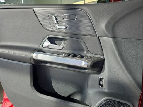 New 2026 Mercedes-Benz GLB 250 GLB 250 image 27