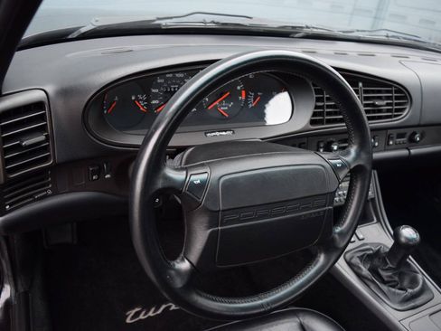 Used 1988 Porsche 944 Turbo RWD image 39