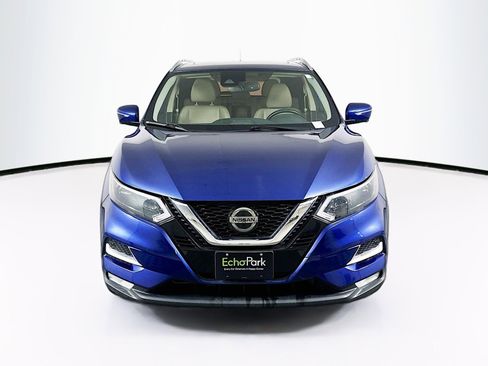 Used 2020 Nissan Rogue Sport SL w/ Premium Package FWD image 2