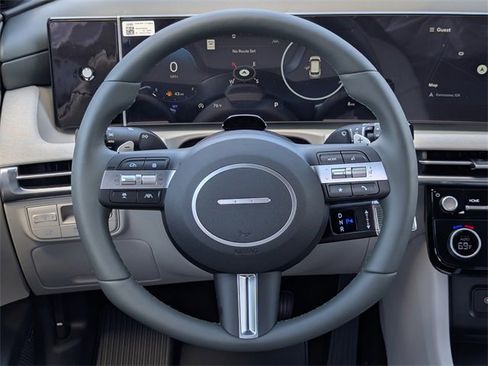 New 2025 Hyundai Tucson Limited image 15