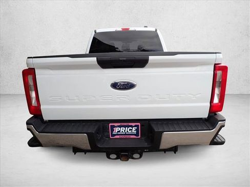 Certified 2023 Ford F250 XLT image 3