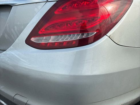 Used 2018 Mercedes-Benz C 300 4MATIC Sedan image 10