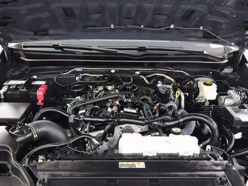 Used 2025 Toyota Tacoma SR RWD image 15