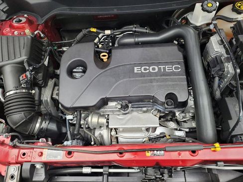 Used 2019 Chevrolet Equinox LT FWD image 30