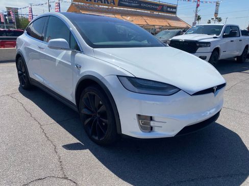 Used 2020 Tesla Model X Performance AWD/4WD image 4