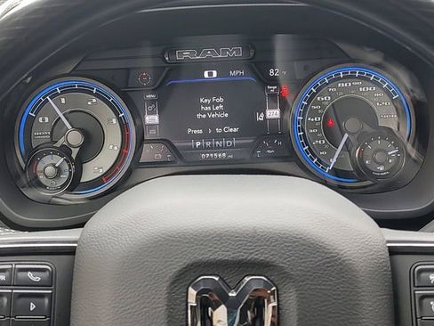 Used 2022 RAM 2500 Limited AWD/4WD image 12