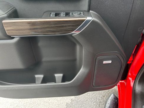 Used 2021 Chevrolet Silverado 1500 LT Trail Boss w/ Convenience Package II image 22