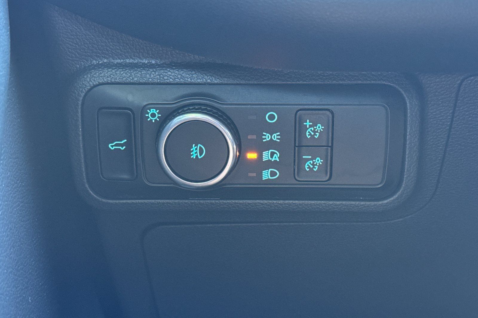 Certified 2025 Ford Explorer ST-Line AWD/4WD image 27
