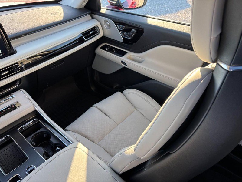 New 2027 Lincoln Aviator Reserve AWD/4WD image 15