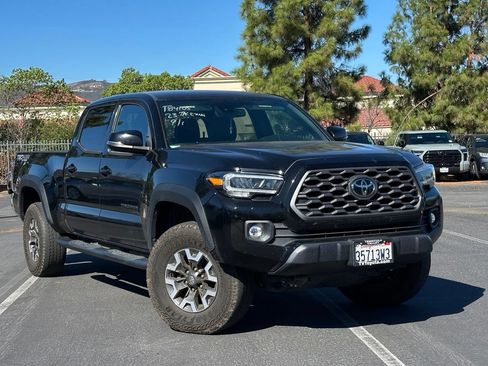 Certified 2023 Toyota Tacoma TRD Off-Road w/ Black Out Package (TMS) AWD/4WD image 1