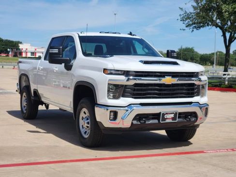 New 2025 Chevrolet Silverado 2500 LT w/ Convenience Package AWD/4WD image 2