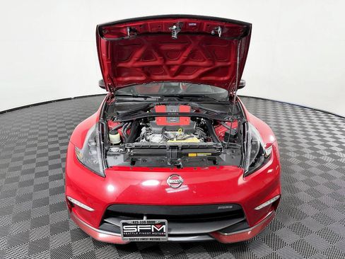 Used 2016 Nissan 370Z NISMO RWD image 21