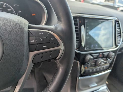 Used 2022 Jeep Grand Cherokee Limited AWD/4WD image 21