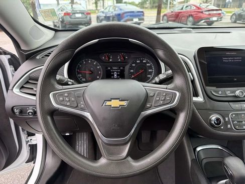 Used 2023 Chevrolet Malibu LT FWD image 23