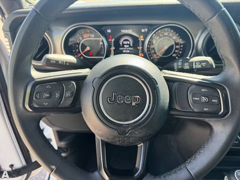 Used 2023 Jeep Wrangler Unlimited Sport AWD/4WD image 20