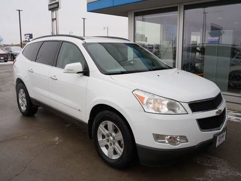 Used 2010 Chevrolet Traverse LT w/ Personal Connectivity Package image 35