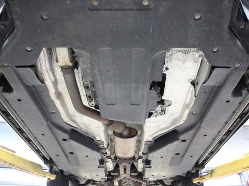 Used 2020 Jaguar F-PACE R-Sport image 95