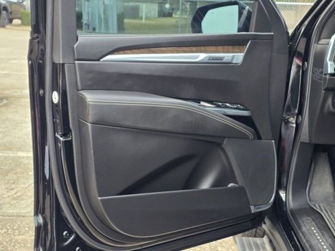 Used 2025 Cadillac Escalade Sport Platinum w/ LPO, Floor Liner Package image 8