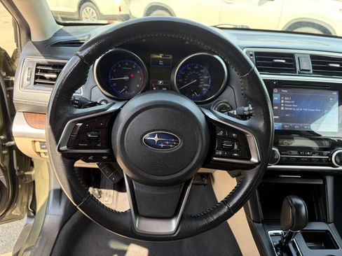 Used 2019 Subaru Outback 2.5i Limited w/ Popular Package #2 AWD/4WD image 12