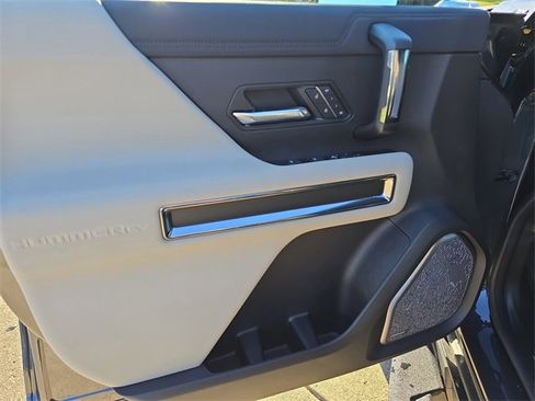 New 2026 GMC Hummer EV SUV image 23