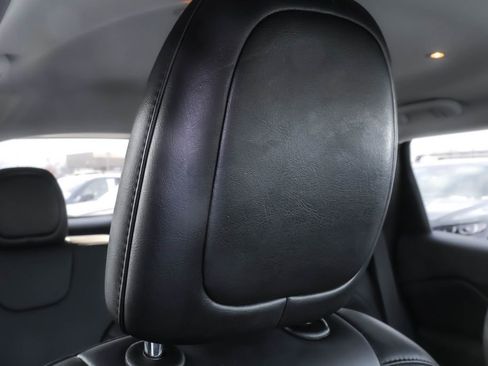 Used 2020 Jeep Cherokee Latitude Lux w/ Comfort/Convenience Group image 35