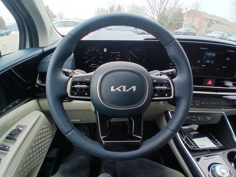 New 2026 Kia Carnival SX Prestige FWD image 14