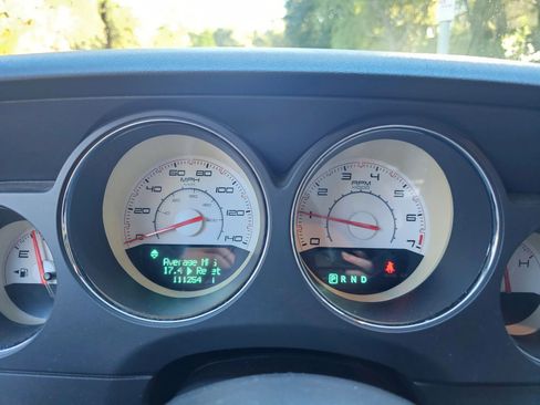 Used 2013 Dodge Challenger SXT image 26