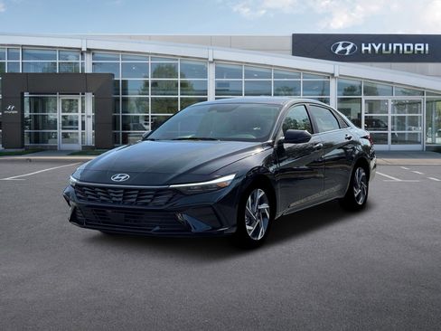 New 2026 Hyundai Elantra Limited FWD image 1