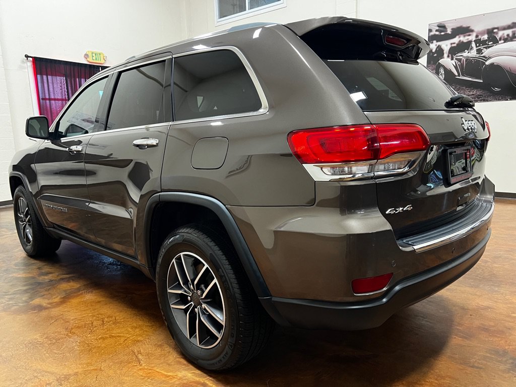 Used 2019 Jeep Grand Cherokee Limited AWD/4WD image 7