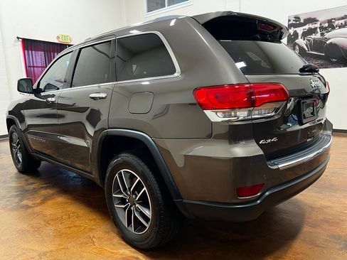 Used 2019 Jeep Grand Cherokee Limited AWD/4WD image 7