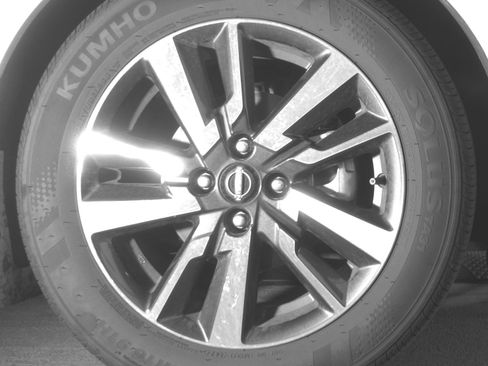 Used 2025 Nissan Versa SV w/ Trunk Package image 13