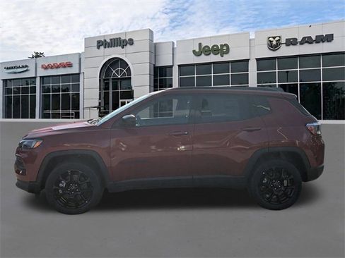 New 2026 Jeep Compass Latitude image 7