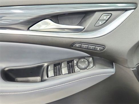 Used 2024 Buick Enclave Premium image 35