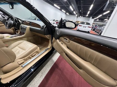 Used 2006 Lexus SC 430 Convertible image 36