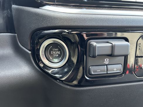 Used 2022 Chevrolet Silverado 1500 LT image 15