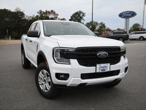 New 2025 Ford Ranger XL image 4