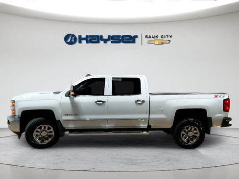 Used 2019 Chevrolet Silverado 2500 LTZ w/ Duramax Plus Package AWD/4WD image 4