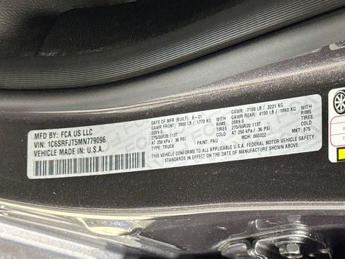 Used 2021 RAM 1500 Laramie AWD/4WD image 32